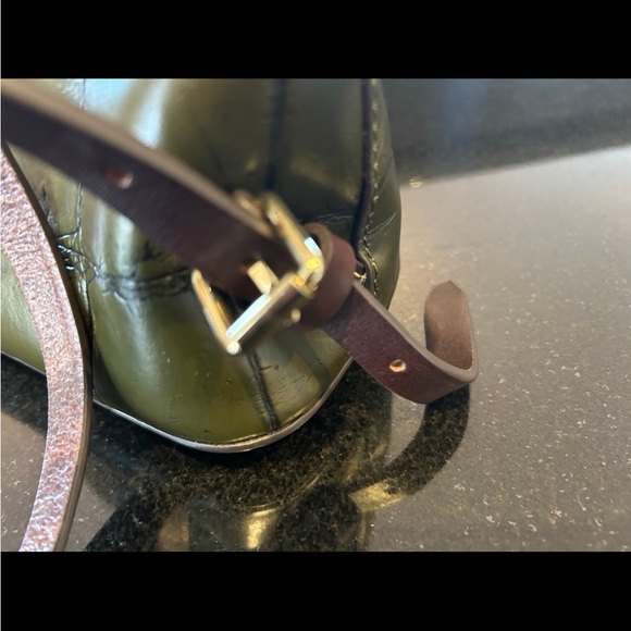 Dooney & Bourke Olive Green Croc Embossed Backpack in EUC - Picture 6 of 8